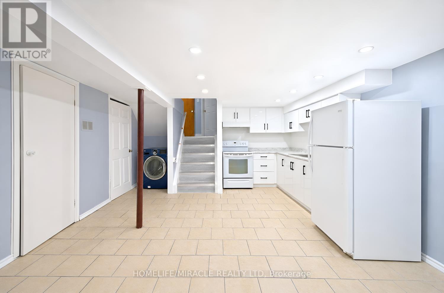 177 Westmore Drive S, Toronto, Ontario  M9V 4N2 - Photo 36 - W13706944