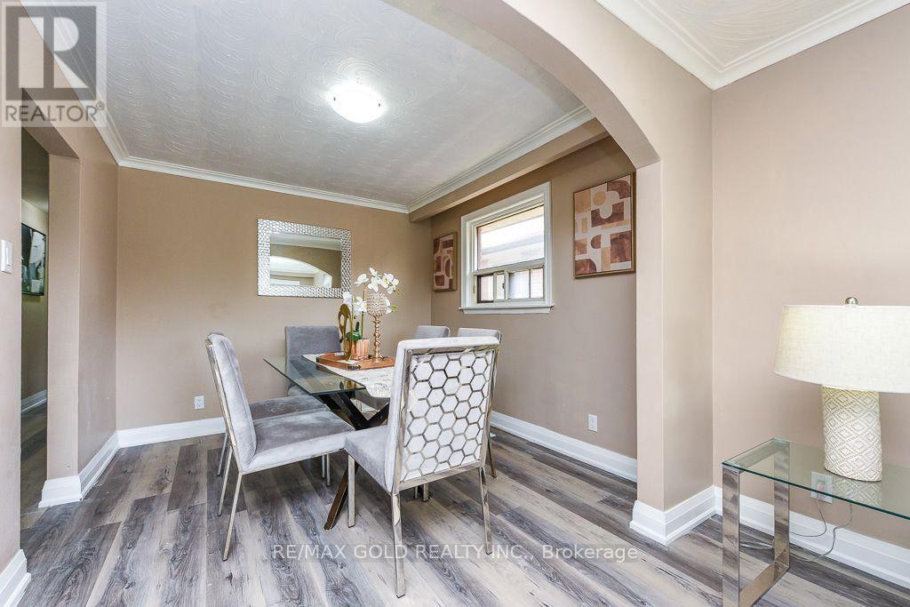 7624 Middleshire Drive, Mississauga, Ontario  L4T 3S2 - Photo 11 - W13706950