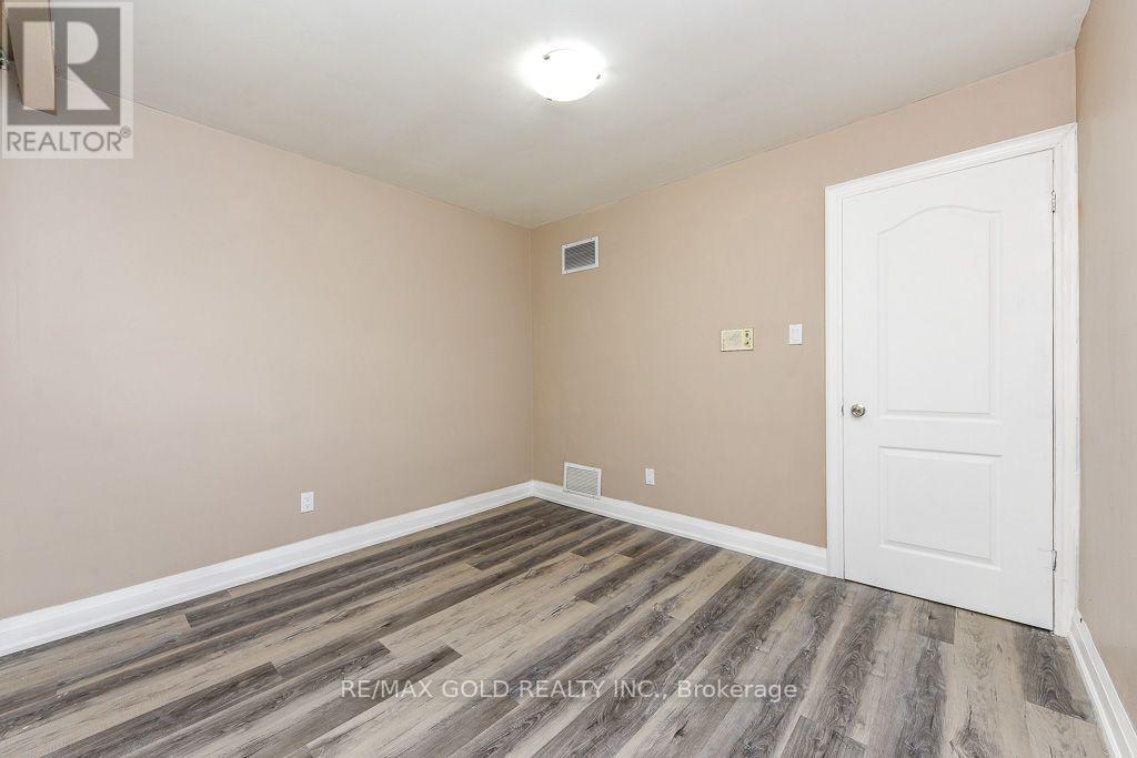 7624 Middleshire Drive, Mississauga, Ontario  L4T 3S2 - Photo 29 - W13706950