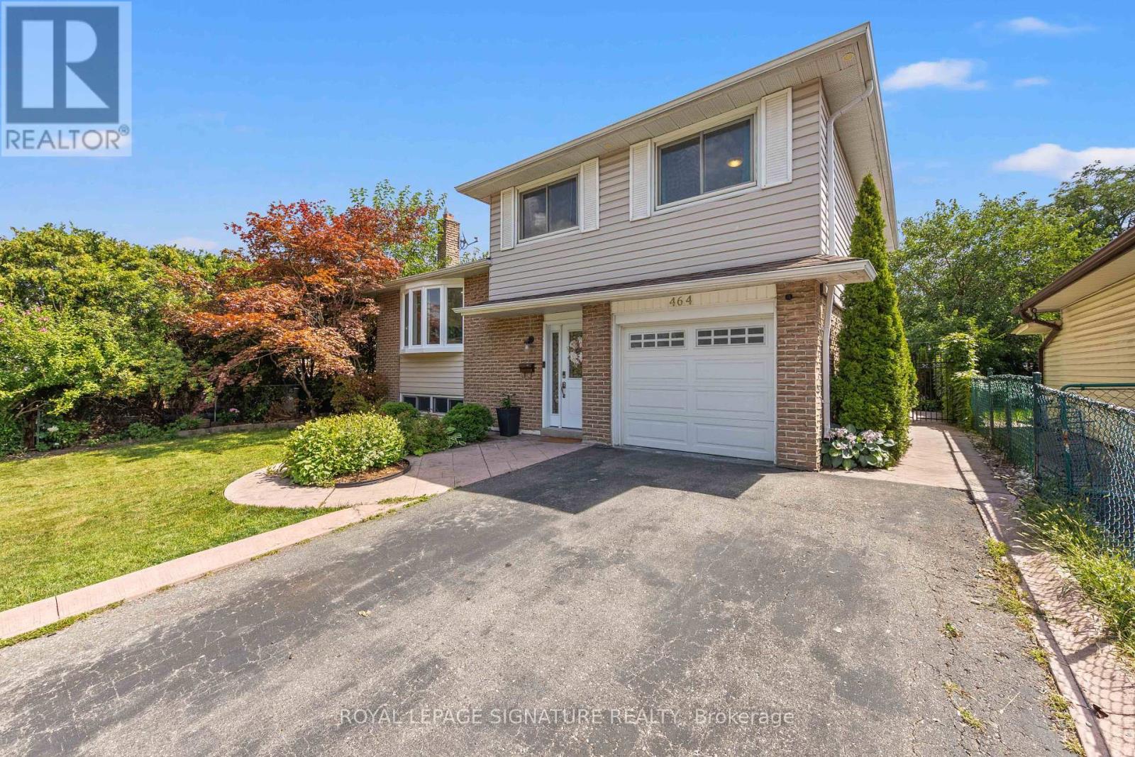 464 Bartley Bull Parkway, Brampton, Ontario  L6W 2M8 - Photo 2 - W13707062