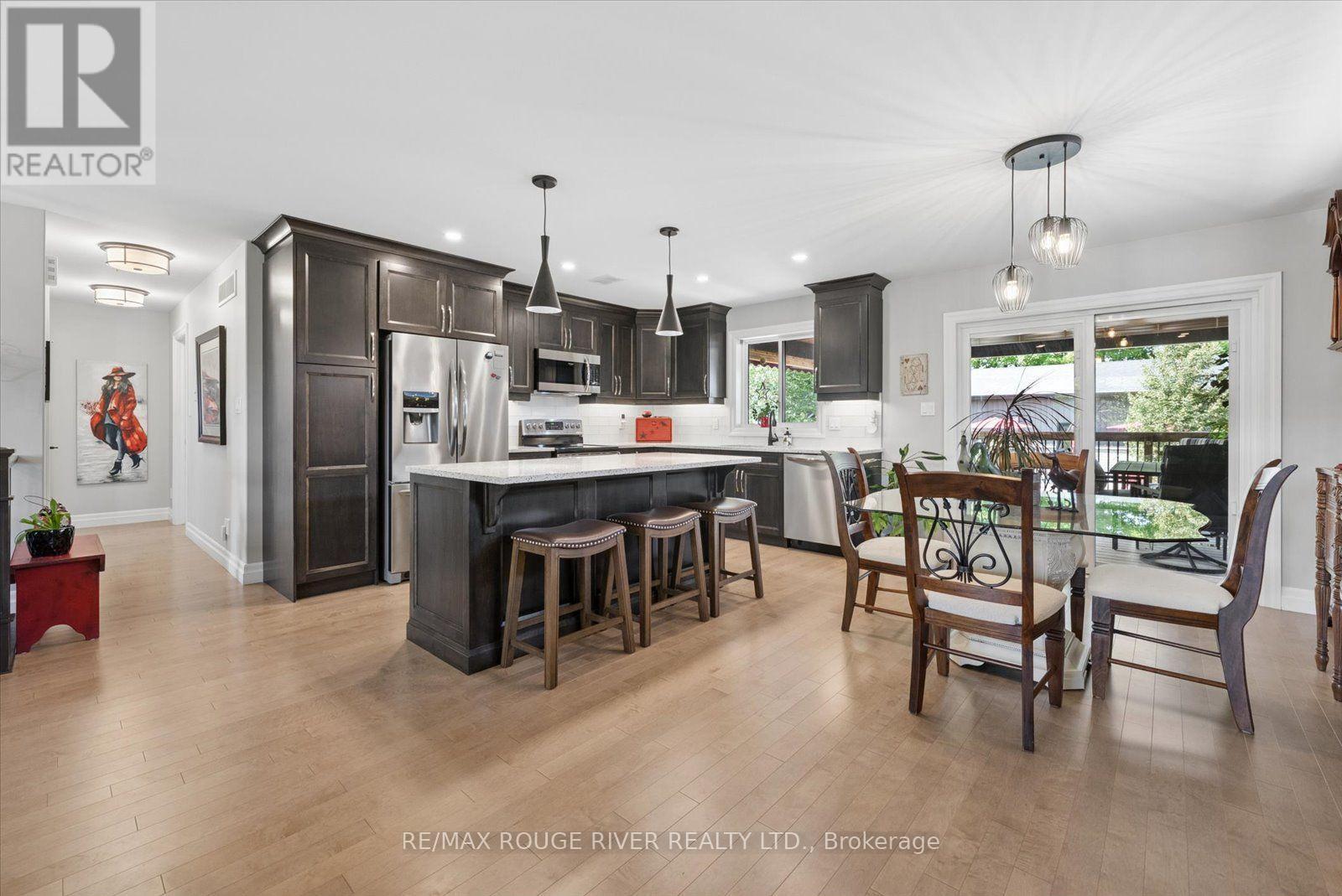 25 Ambrosia Terrace, Quinte West, Ontario  K8V 0G7 - Photo 12 - X13706254