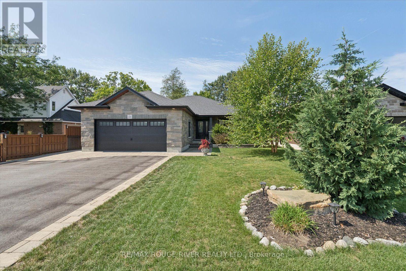25 AMBROSIA TERRACE, Quinte West, Ontario