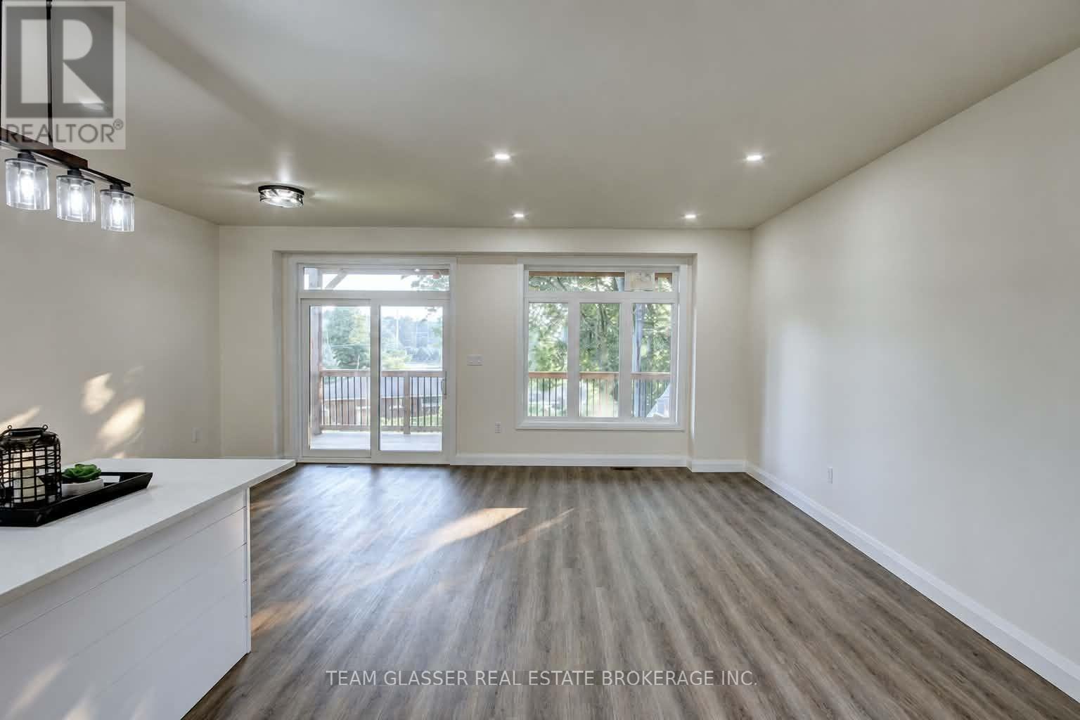 132 Dover Street, Woodstock, Ontario  N4S 3M1 - Photo 5 - X13548400