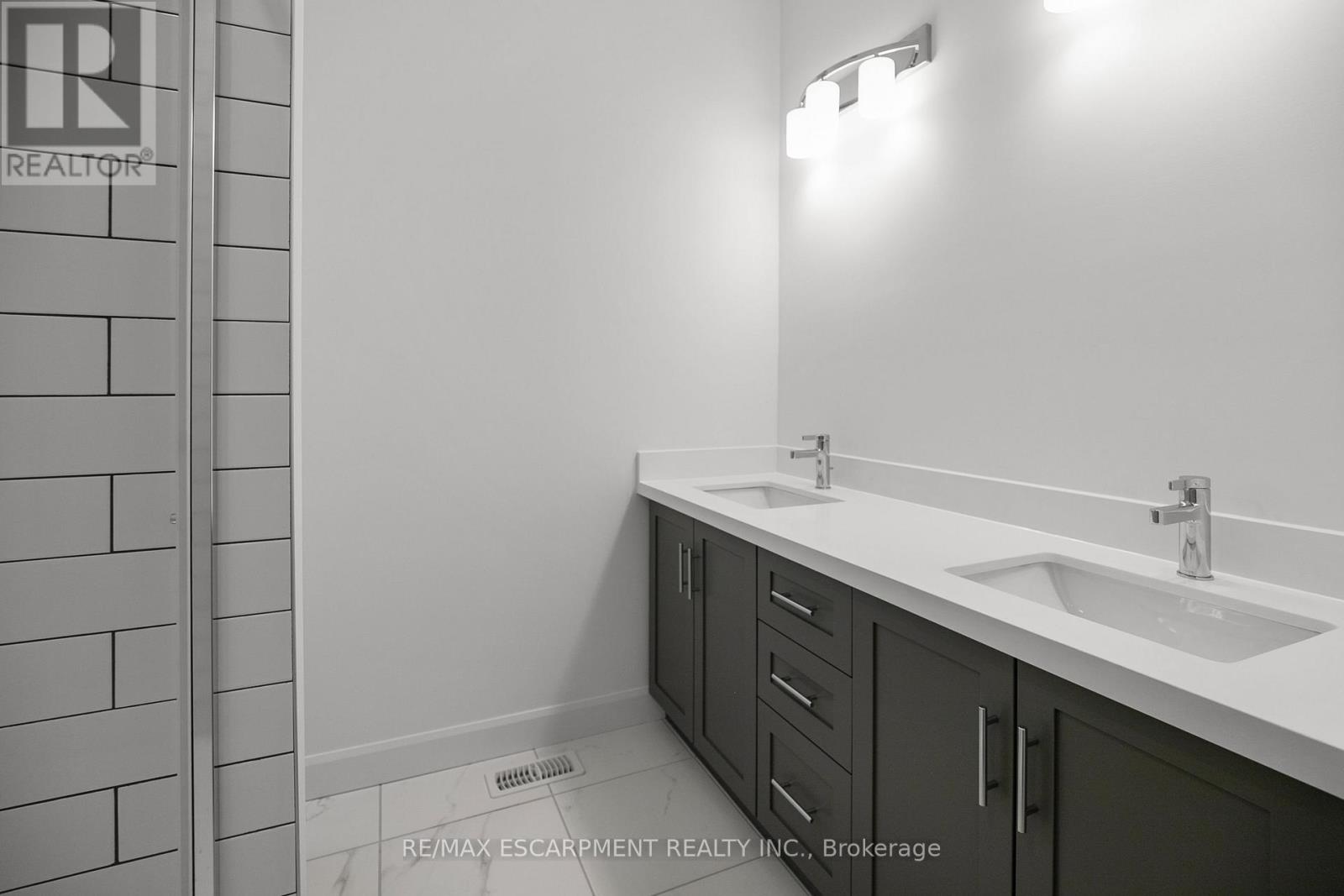 26 Beachwalk Crescent, Fort Erie, Ontario  L0S 1N0 - Photo 27 - X13706866