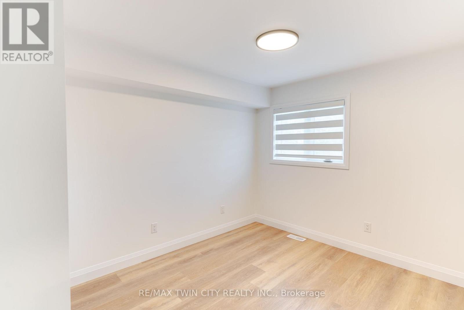 3 - 825 Stirling Avenue S, Kitchener, Ontario  N2M 3K4 - Photo 13 - X13706878