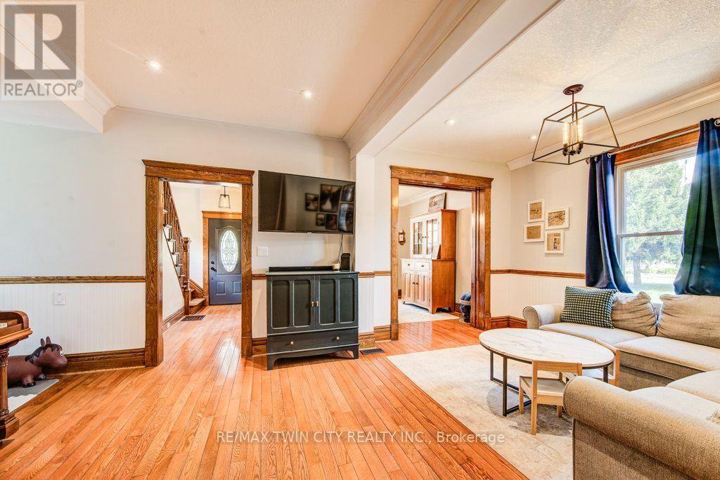 12 Queen Mary Street, Wilmot, Ontario  N3A 2C2 - Photo 13 - X13706886