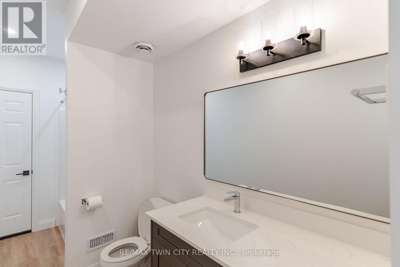4 - 220 Heiman Street, Kitchener, Ontario  N2M 3M3 - Photo 13 - X13706892