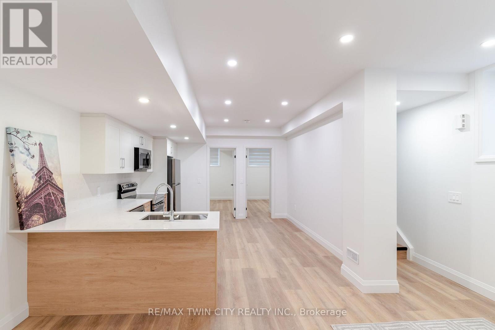 4 - 220 Heiman Street, Kitchener, Ontario  N2M 3M3 - Photo 4 - X13706892