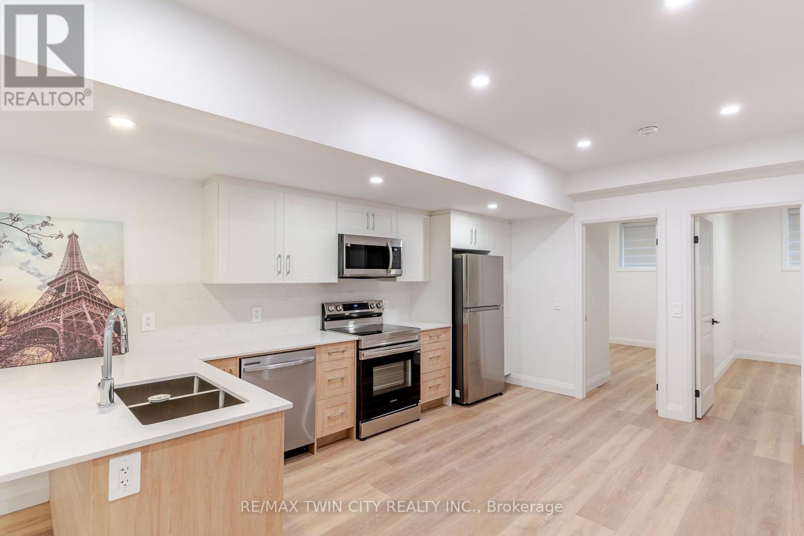 4 - 220 Heiman Street, Kitchener, Ontario  N2M 3M3 - Photo 5 - X13706892