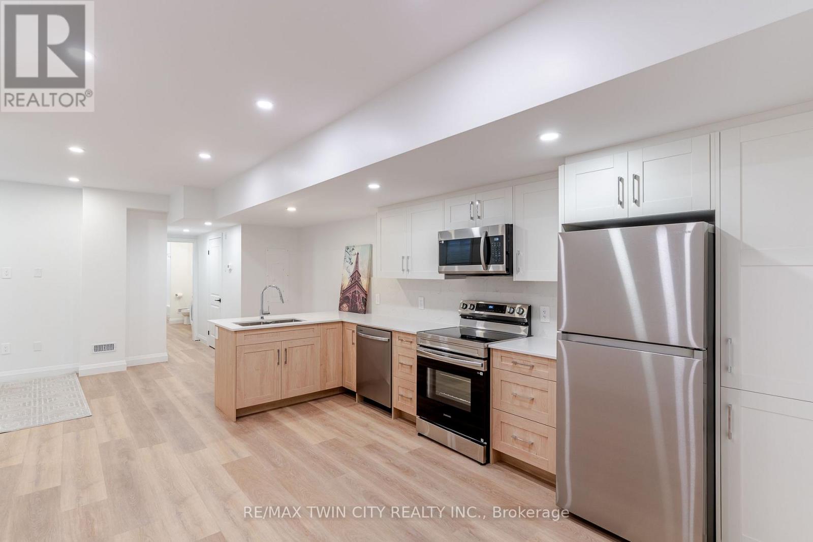 4 - 220 Heiman Street, Kitchener, Ontario  N2M 3M3 - Photo 6 - X13706892