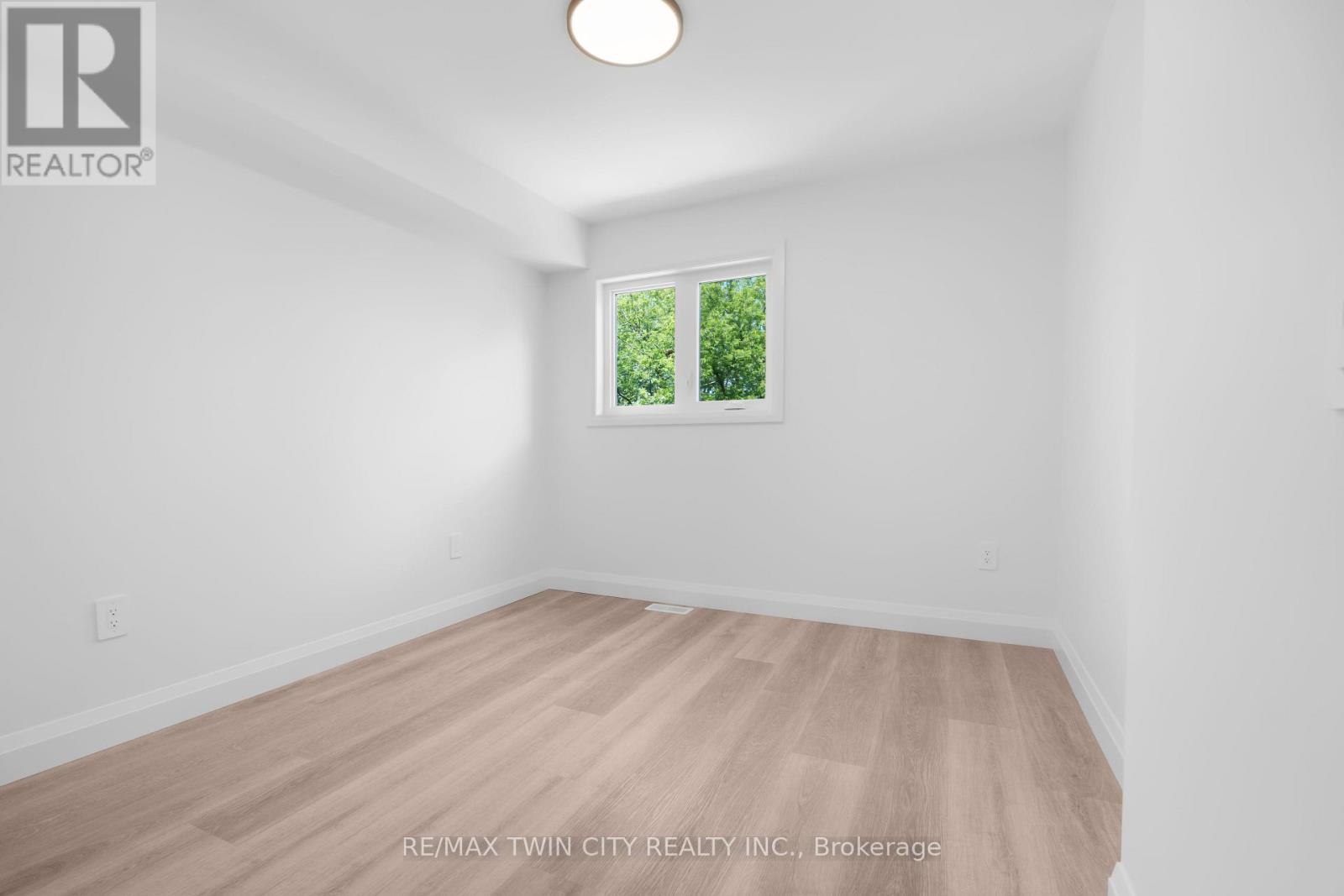 3 - 220 Heiman Street, Kitchener, Ontario  N2M 3M3 - Photo 18 - X13706902