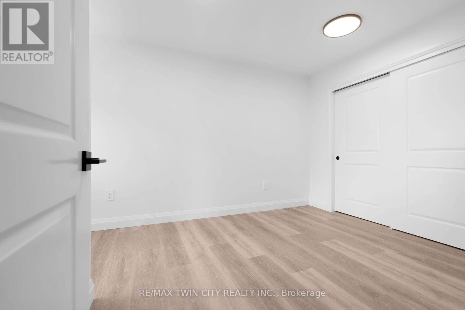 3 - 220 Heiman Street, Kitchener, Ontario  N2M 3M3 - Photo 22 - X13706902