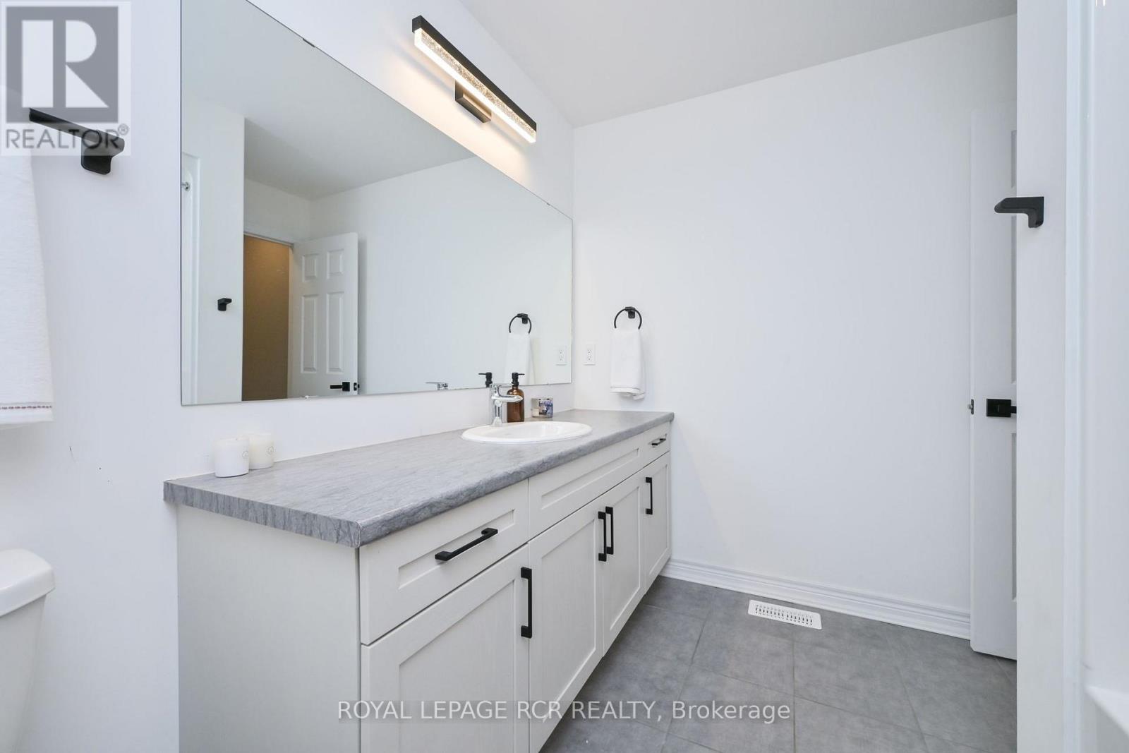 106 Mullin Street E, Grey Highlands, Ontario  N0C 1H0 - Photo 23 - X13706936