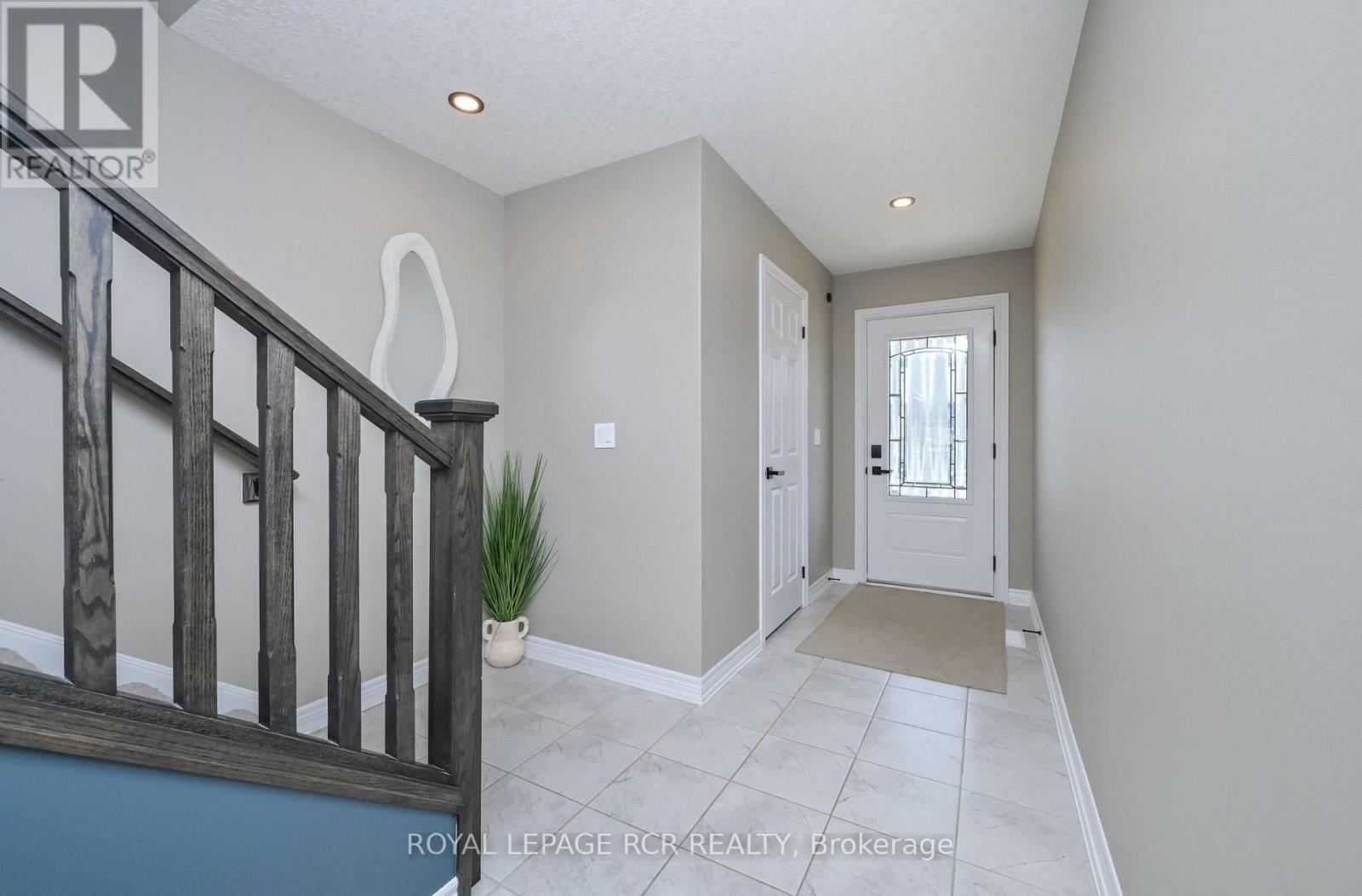 106 Mullin Street E, Grey Highlands, Ontario  N0C 1H0 - Photo 3 - X13706936