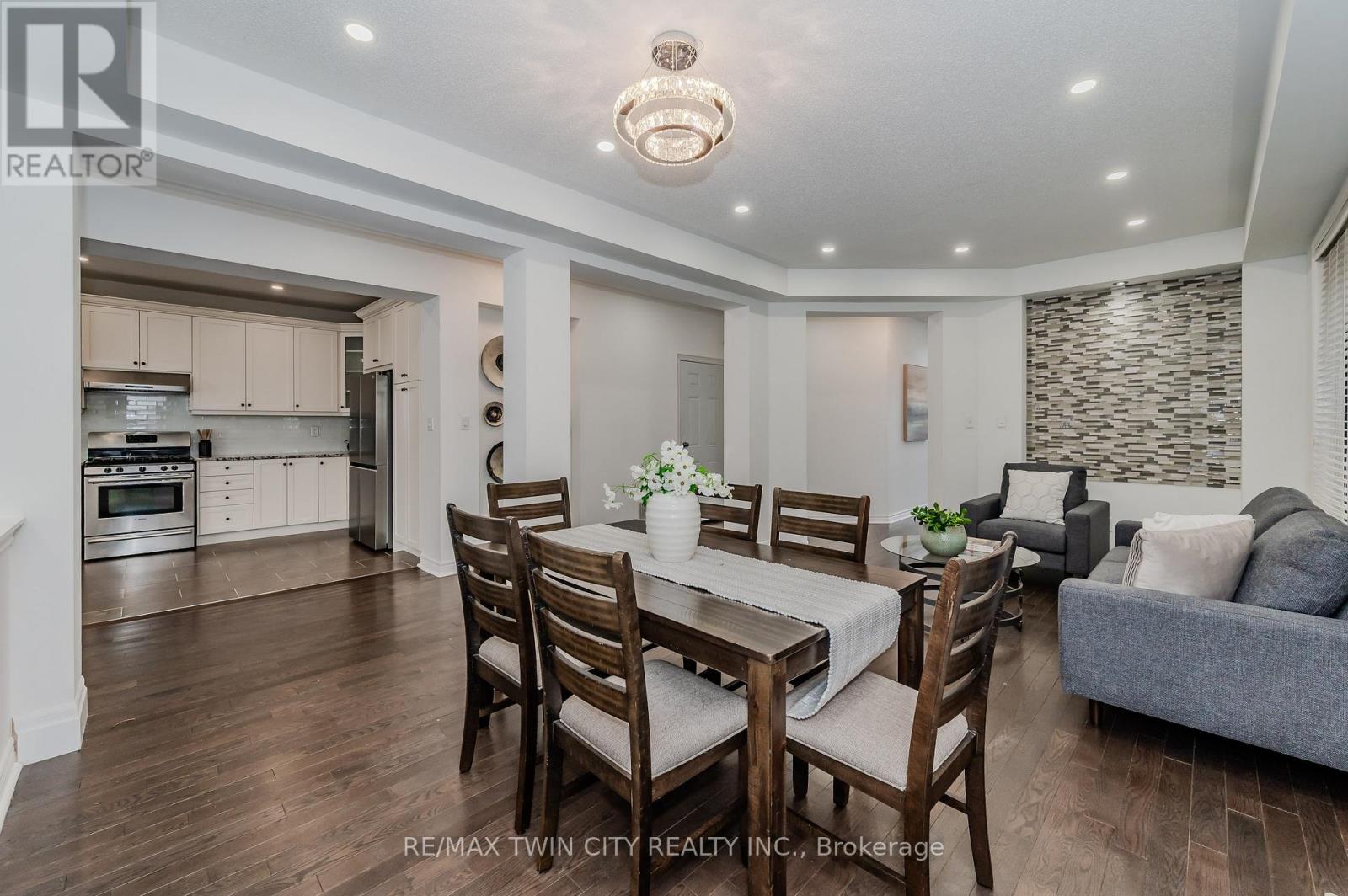498 Thomas Slee Drive, Kitchener, Ontario  N2P 2Y1 - Photo 9 - X13706942