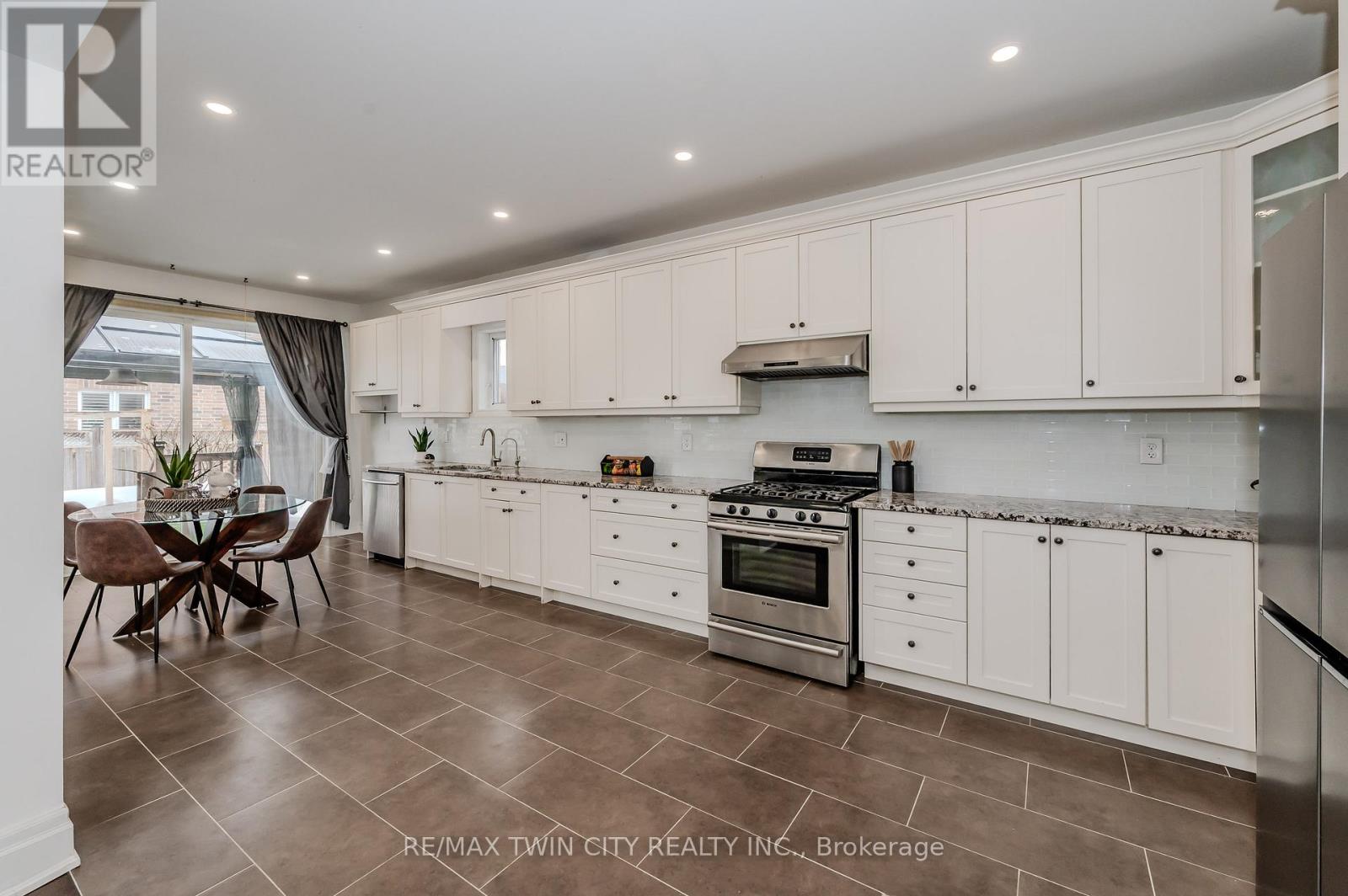 Basement - 498 Thomas Slee Drive, Kitchener, Ontario  N2P 2Y1 - Photo 10 - X13707010