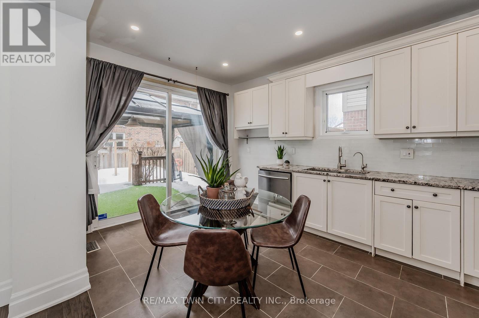 Basement - 498 Thomas Slee Drive, Kitchener, Ontario  N2P 2Y1 - Photo 12 - X13707010