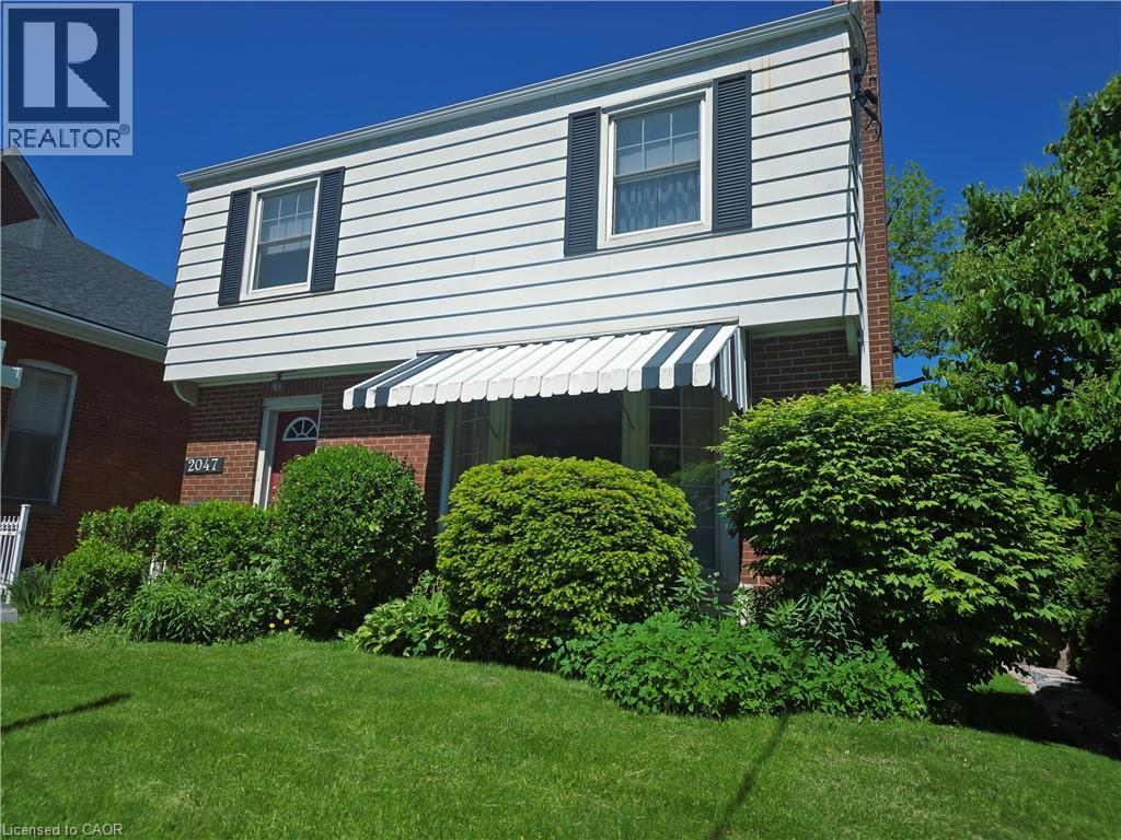 2047 James Street, Burlington, Ontario  L7R 1H4 - Photo 2 - 40835147