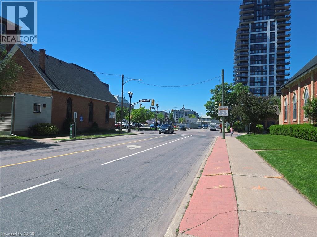 2047 James Street, Burlington, Ontario  L7R 1H4 - Photo 29 - 40835147