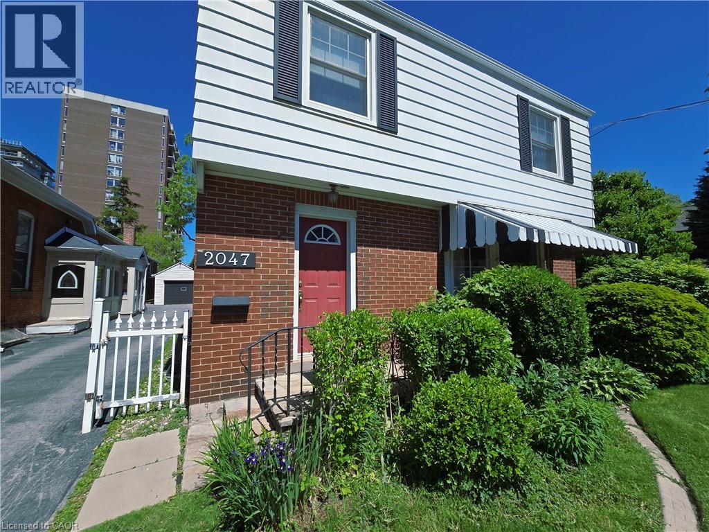 2047 JAMES Street, Burlington, Ontario