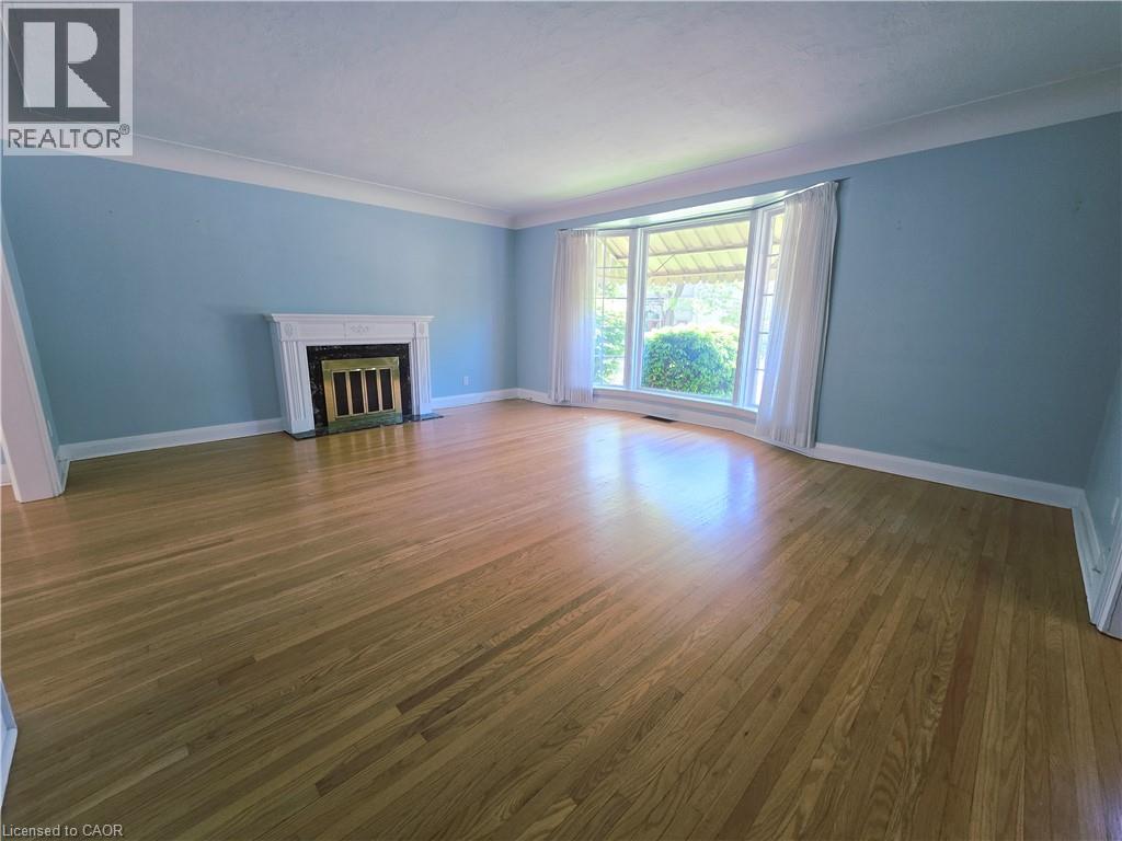 2047 James Street, Burlington, Ontario  L7R 1H4 - Photo 9 - 40835147