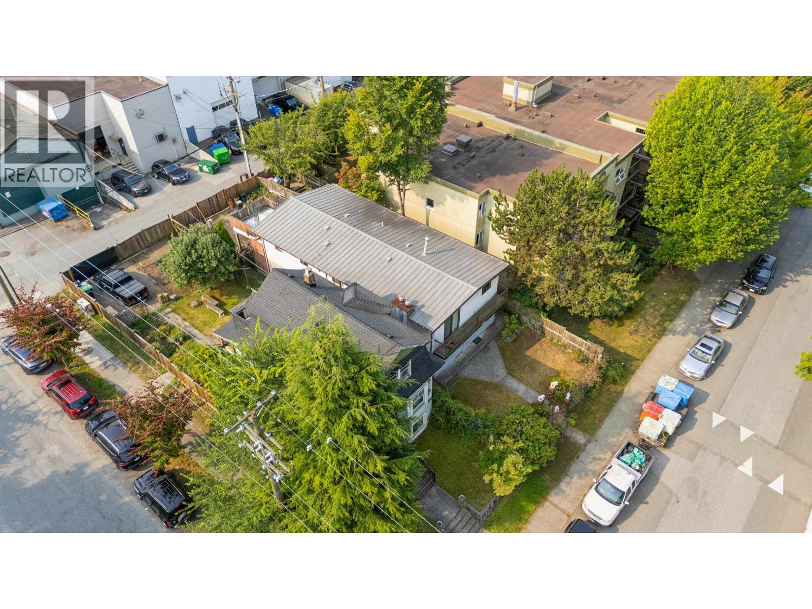 1546 Adanac Street, Vancouver, British Columbia  V5L 2C5 - Photo 12 - R3157844