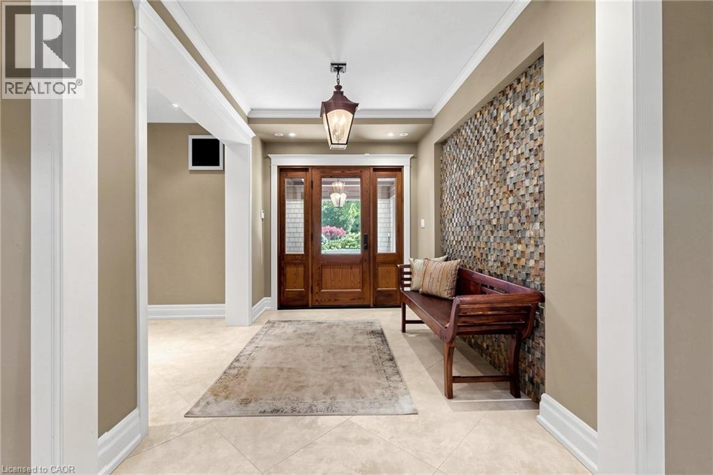 344 Mountain Brow Road, Waterdown, Ontario  L7P 5A3 - Photo 5 - 40843479