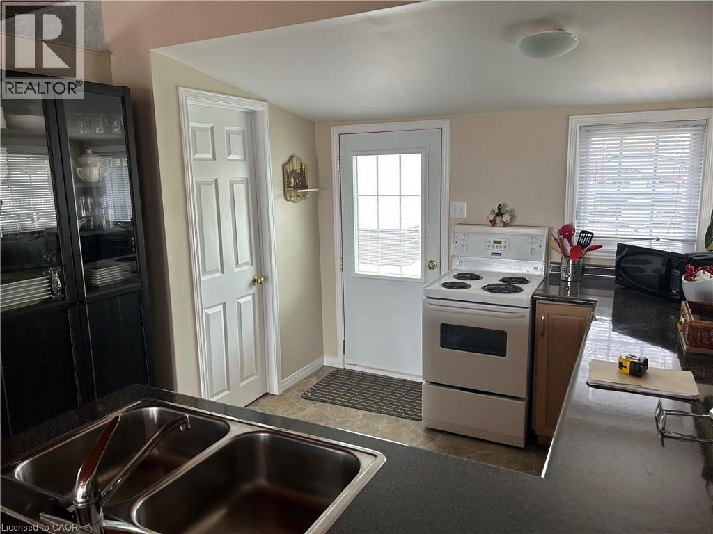 6 Lakeside Drive, Nanticoke, Ontario  N0A 1L0 - Photo 11 - 40849380