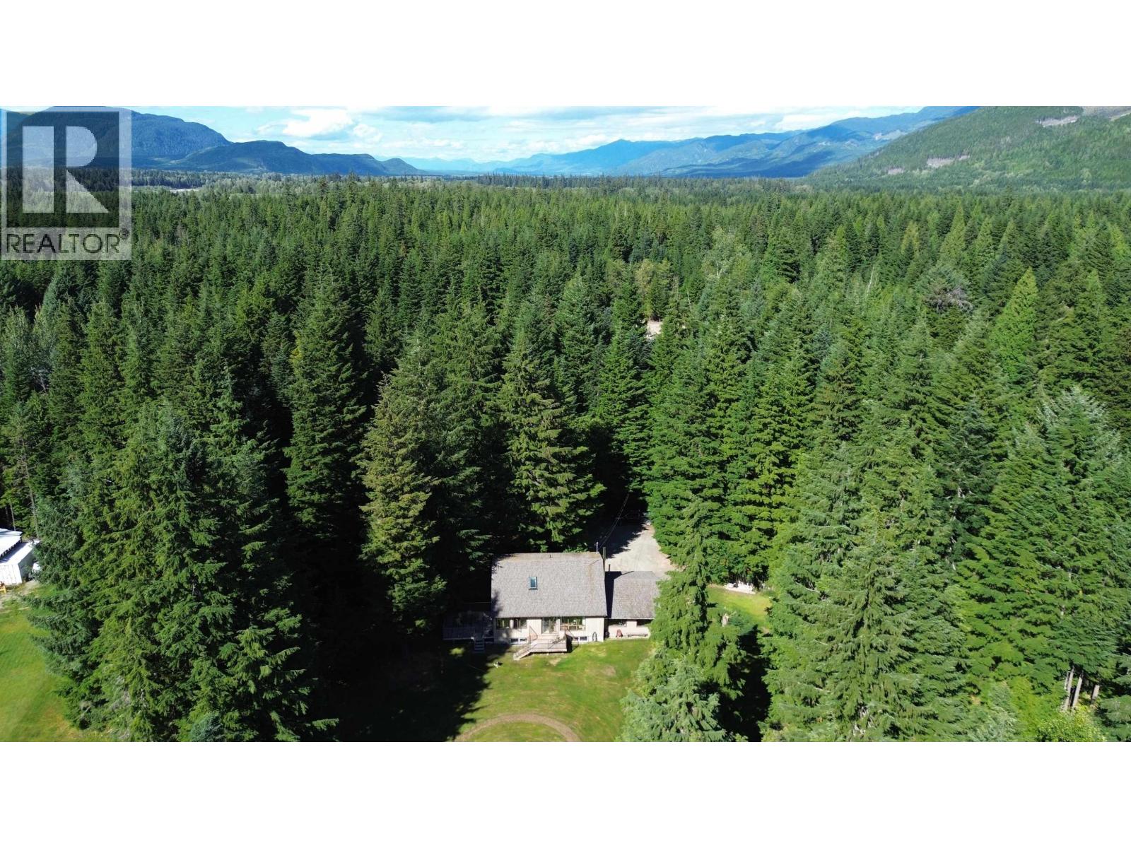 221 Rainbow Boulevard, Kitimat, British Columbia  V8C 2K6 - Photo 27 - R3158145