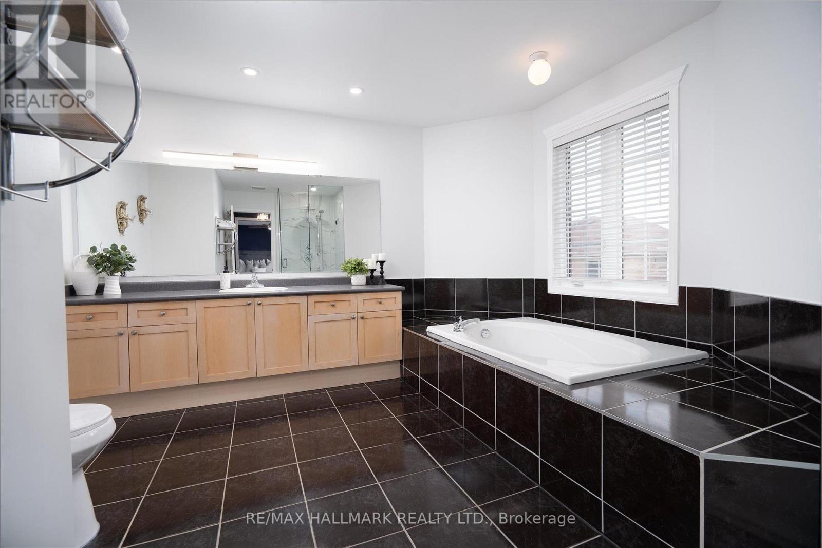 32 Redcastle Street, Brampton, Ontario  L7A 1Y5 - Photo 30 - W13706336