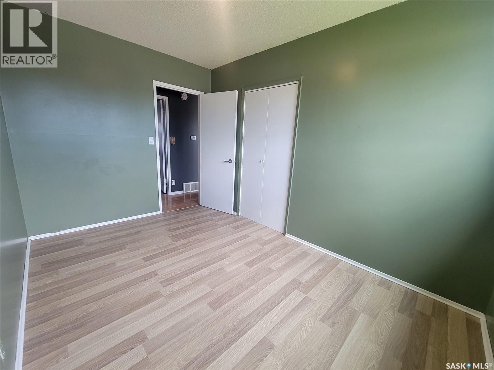 5107 Leader Street, Macklin, Saskatchewan  S0L 2C0 - Photo 13 - SK046432