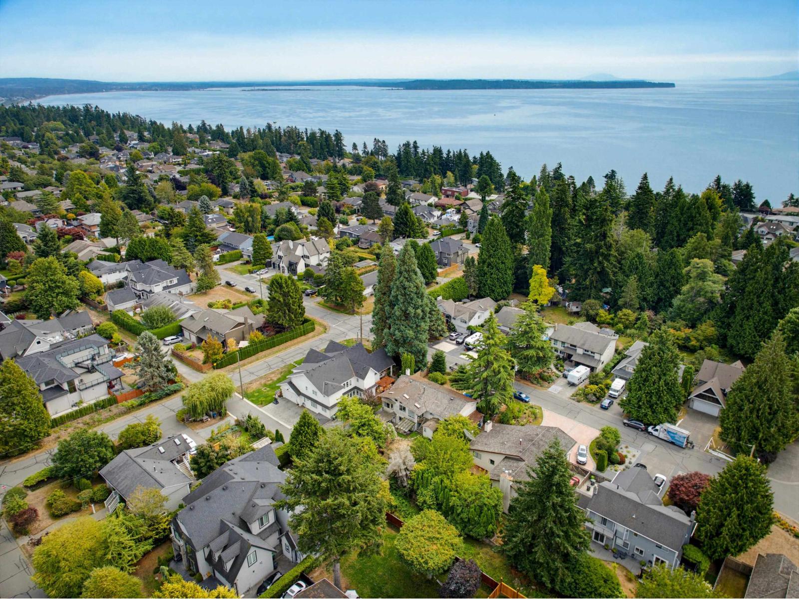 13181 15 Avenue, Surrey, British Columbia  V4A 1K8 - Photo 8 - R3157663