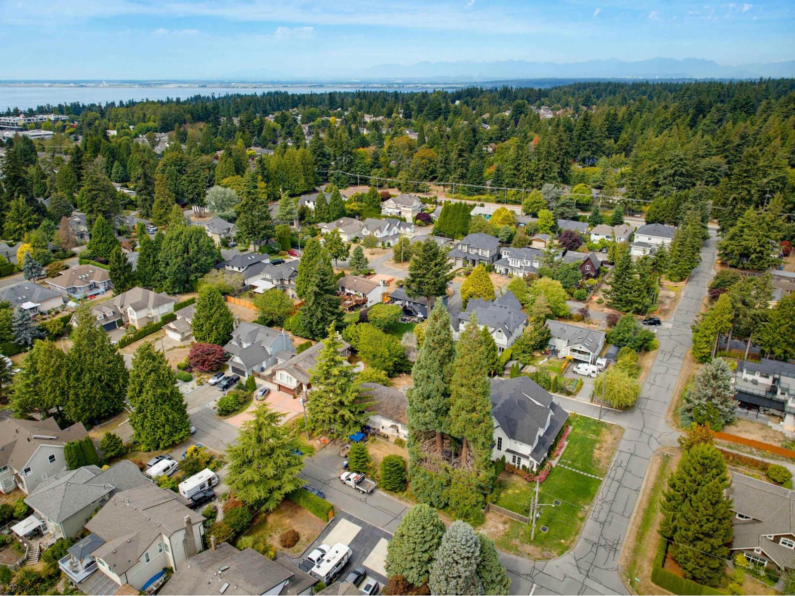 13181 15 Avenue, Surrey, British Columbia  V4A 1K8 - Photo 12 - R3157663