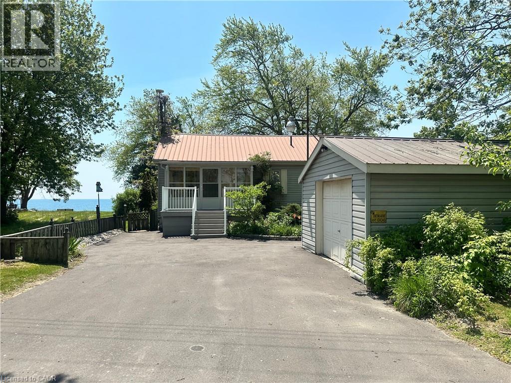 2592 LAKESHORE Road, Dunnville, Ontario