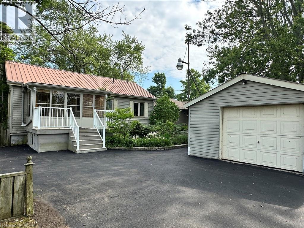 2592 Lakeshore Road, Dunnville, Ontario  N1A 2W8 - Photo 2 - 40815162