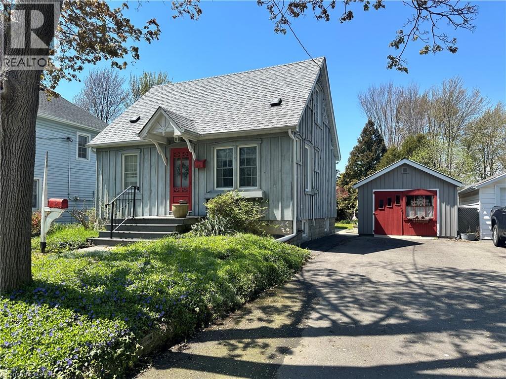618 PINE Street, Dunnville, Ontario
