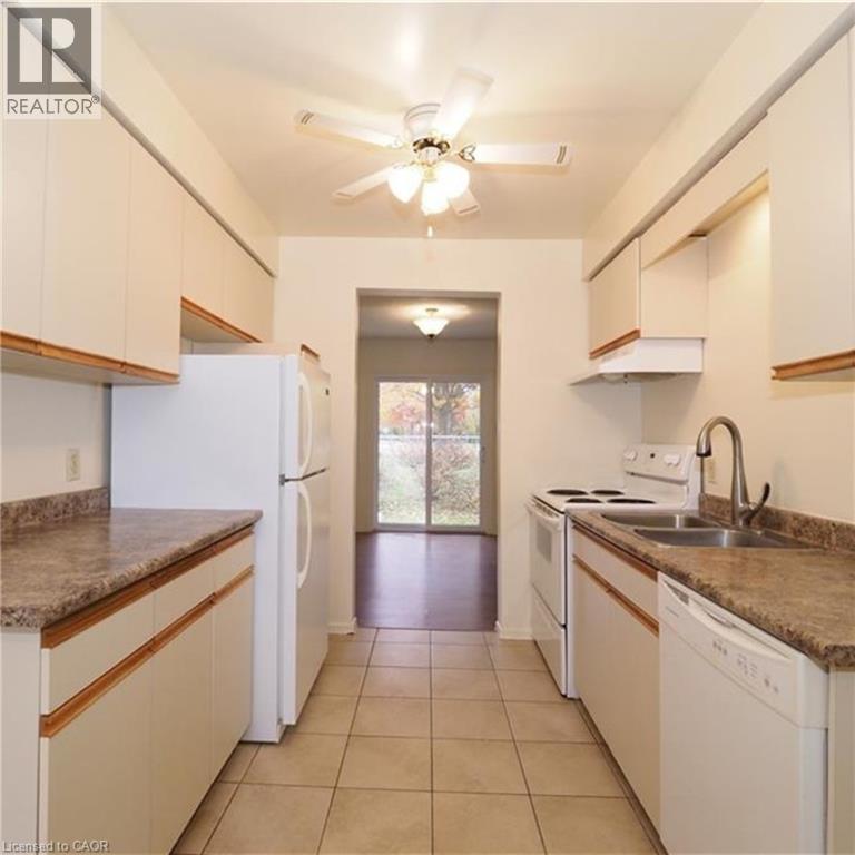 425 Kingscourt Drive Unit# 3, Waterloo, Ontario  N2K 3R4 - Photo 7 - 40829912