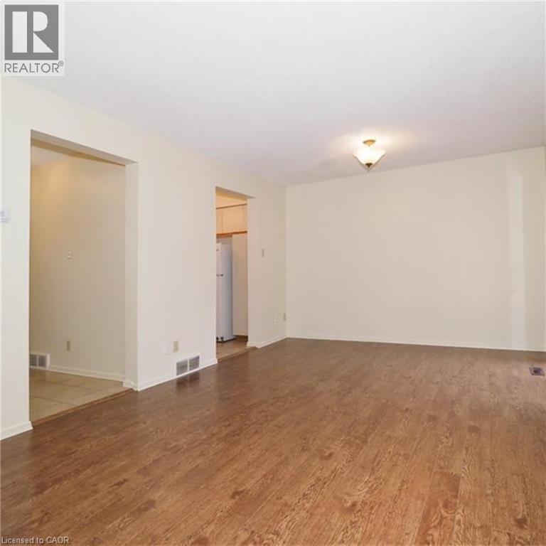 425 Kingscourt Drive Unit# 3, Waterloo, Ontario  N2K 3R4 - Photo 12 - 40829912