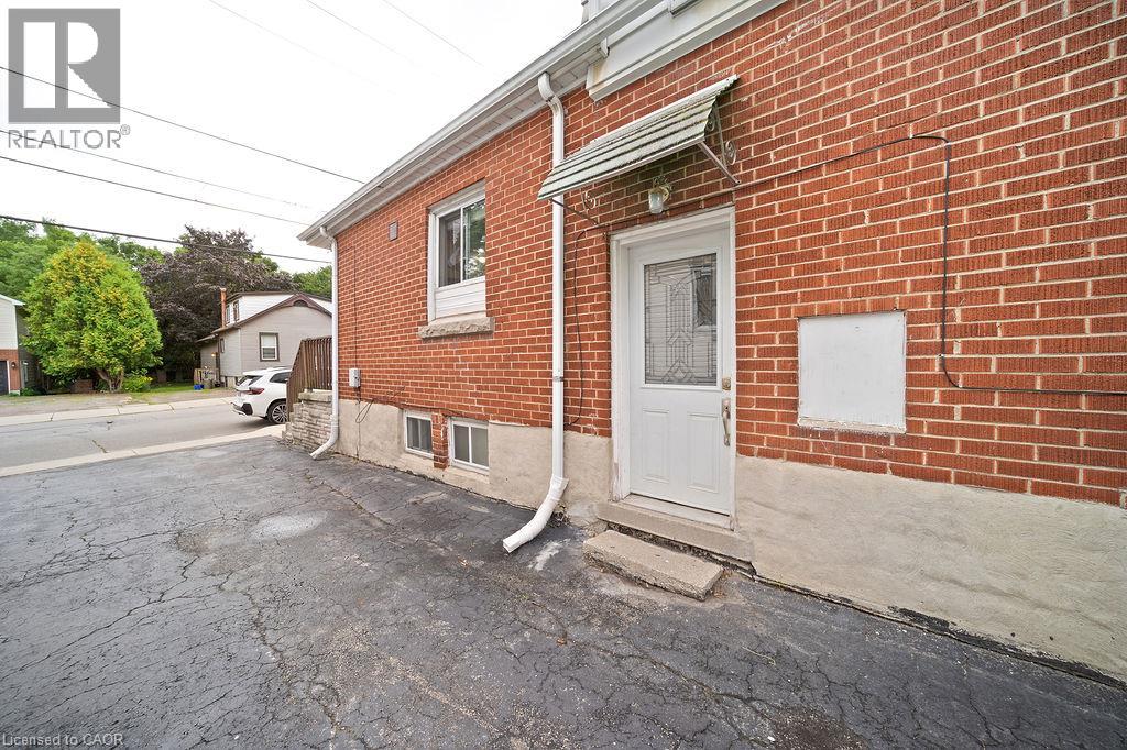 82 Whitney Avenue, Hamilton, Ontario  L8S 2G5 - Photo 3 - 40857507
