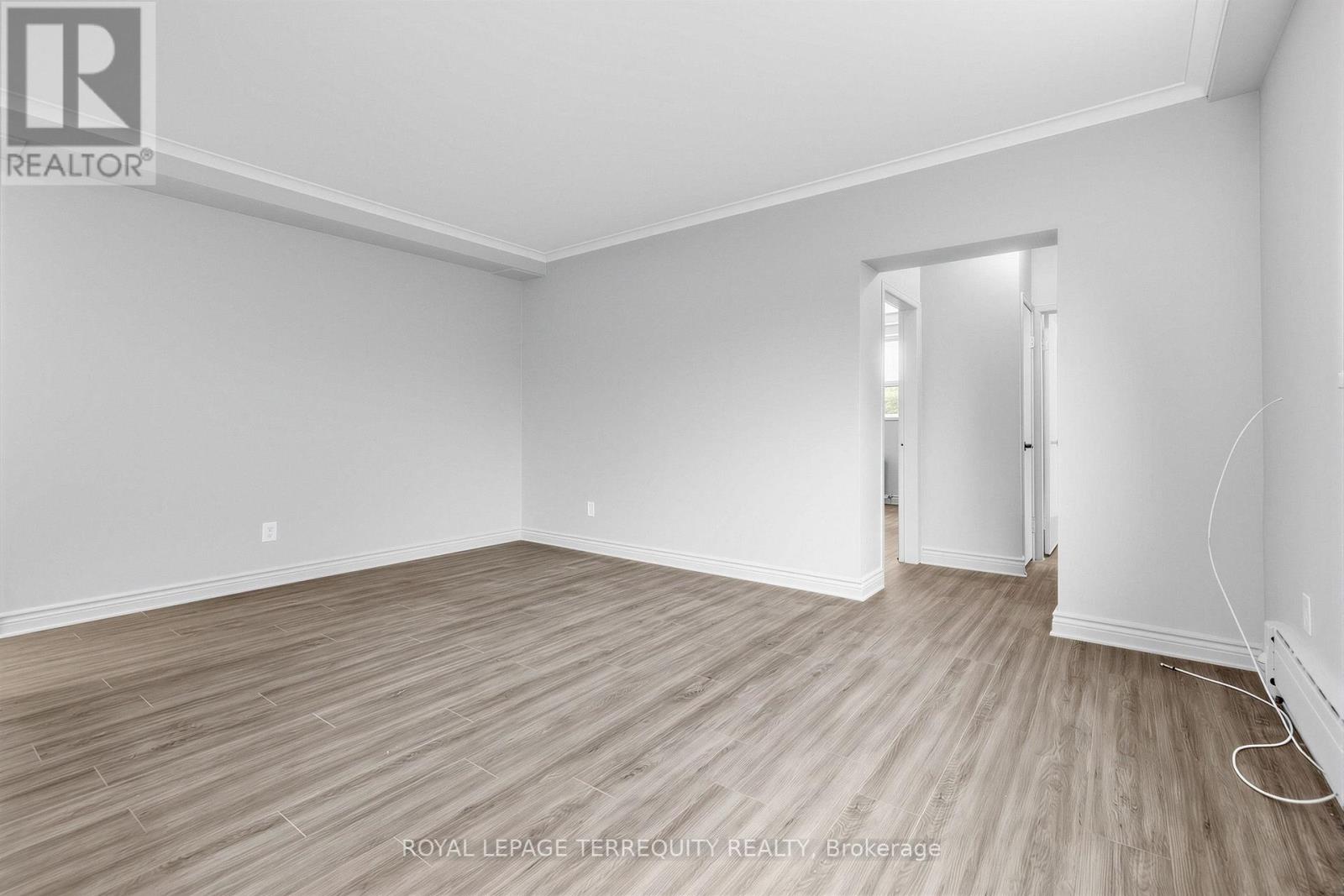 3 - 2548 Keele Street, Toronto, Ontario M6L 2N8 - Photo 6 - W13525578