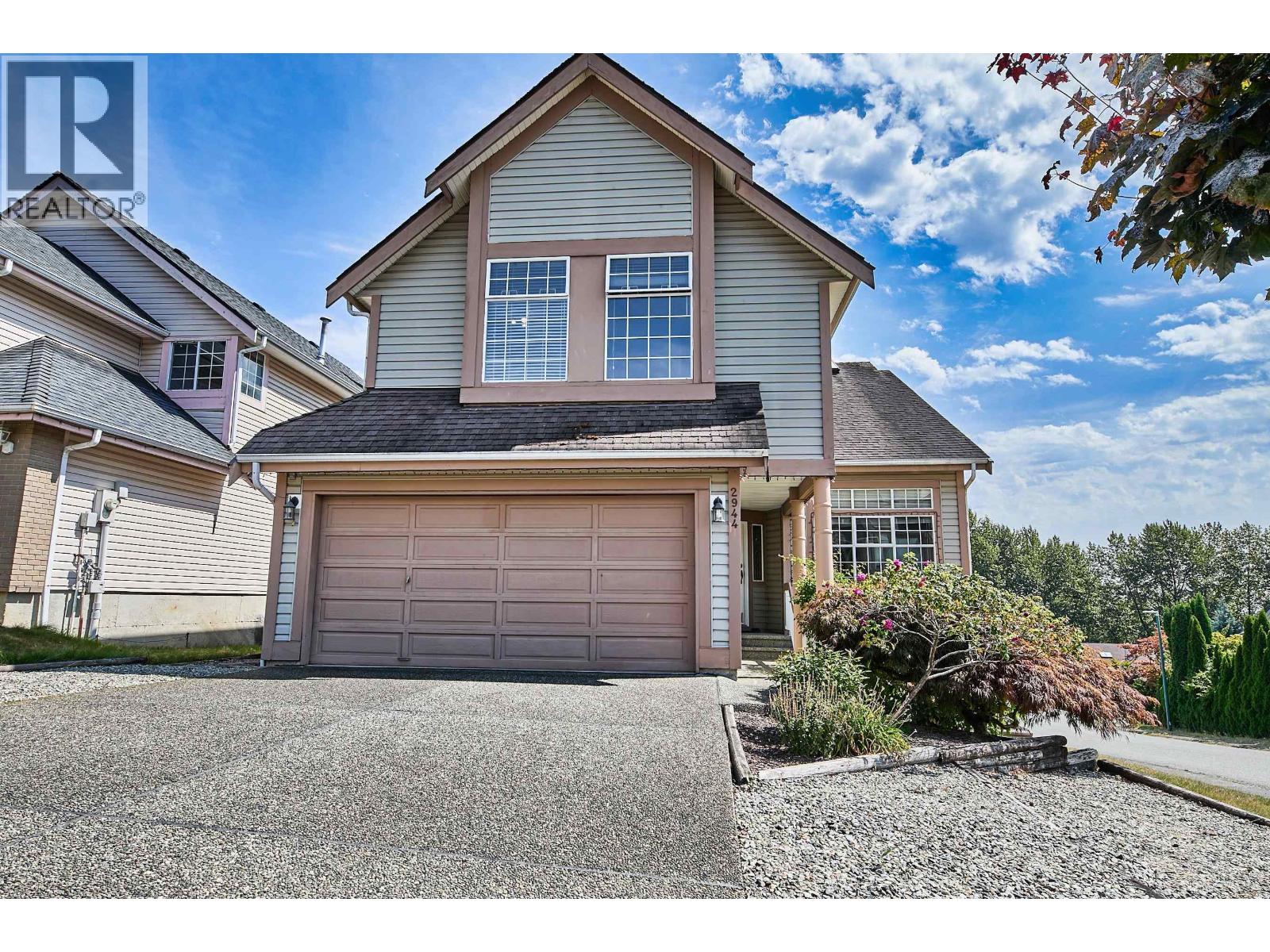 2944 VALLEYVISTA DRIVE, Coquitlam, British Columbia