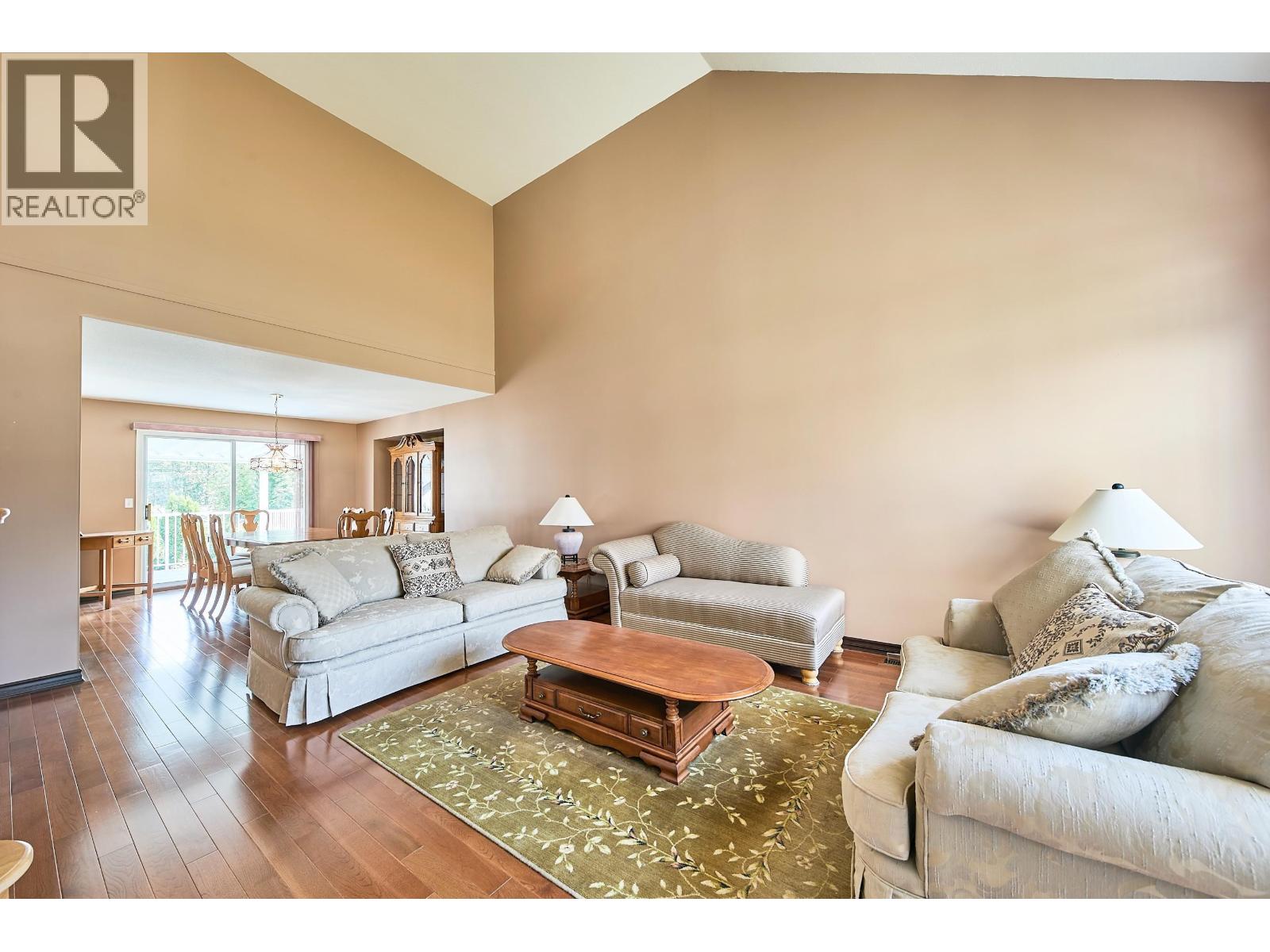 2944 Valleyvista Drive, Coquitlam, British Columbia  V3E 2P4 - Photo 3 - R3158154