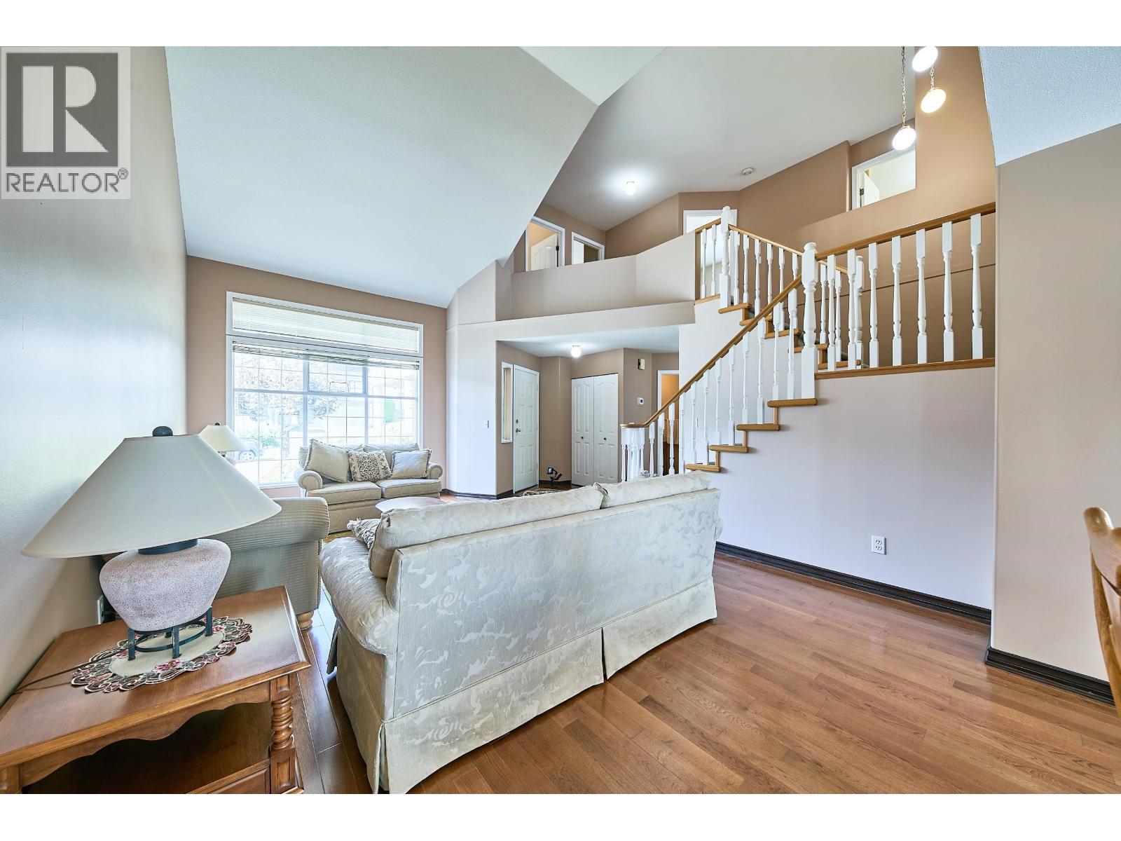2944 Valleyvista Drive, Coquitlam, British Columbia  V3E 2P4 - Photo 5 - R3158154