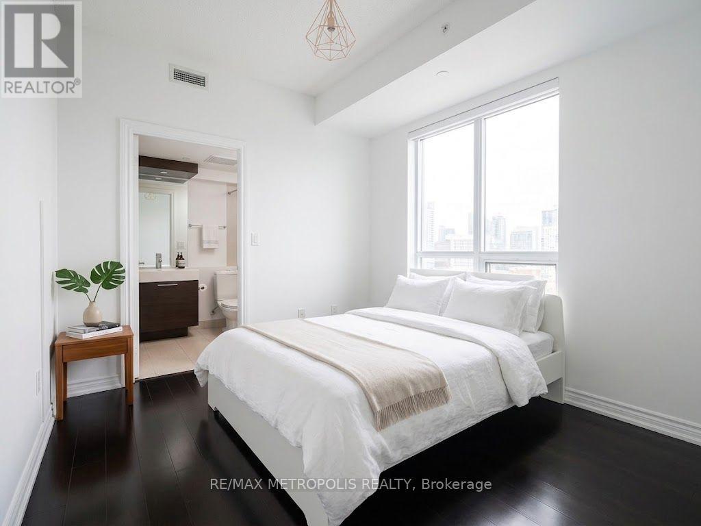 3911 - 386 Yonge Street, Toronto, Ontario  M5B 0A5 - Photo 12 - C13707112