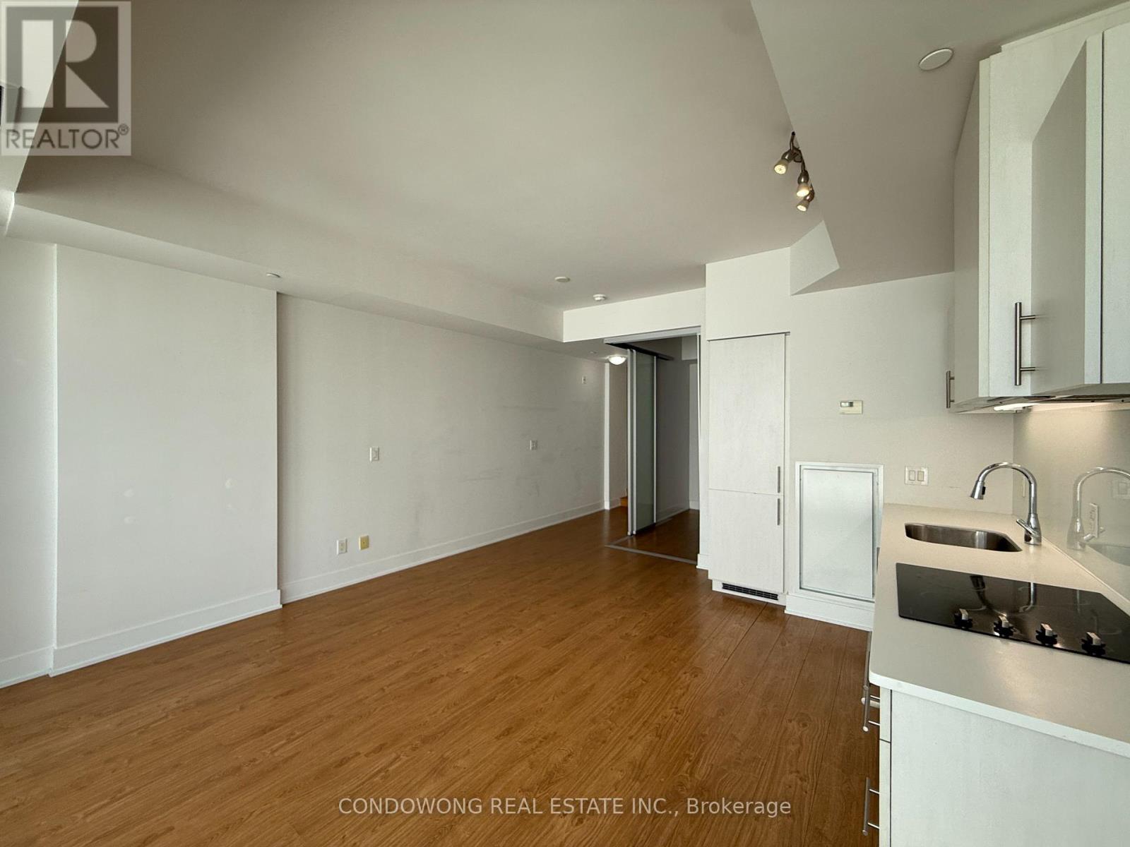 804 - 508 Wellington Street W, Toronto, Ontario M5V 0K8 - Photo 3 - C13707136