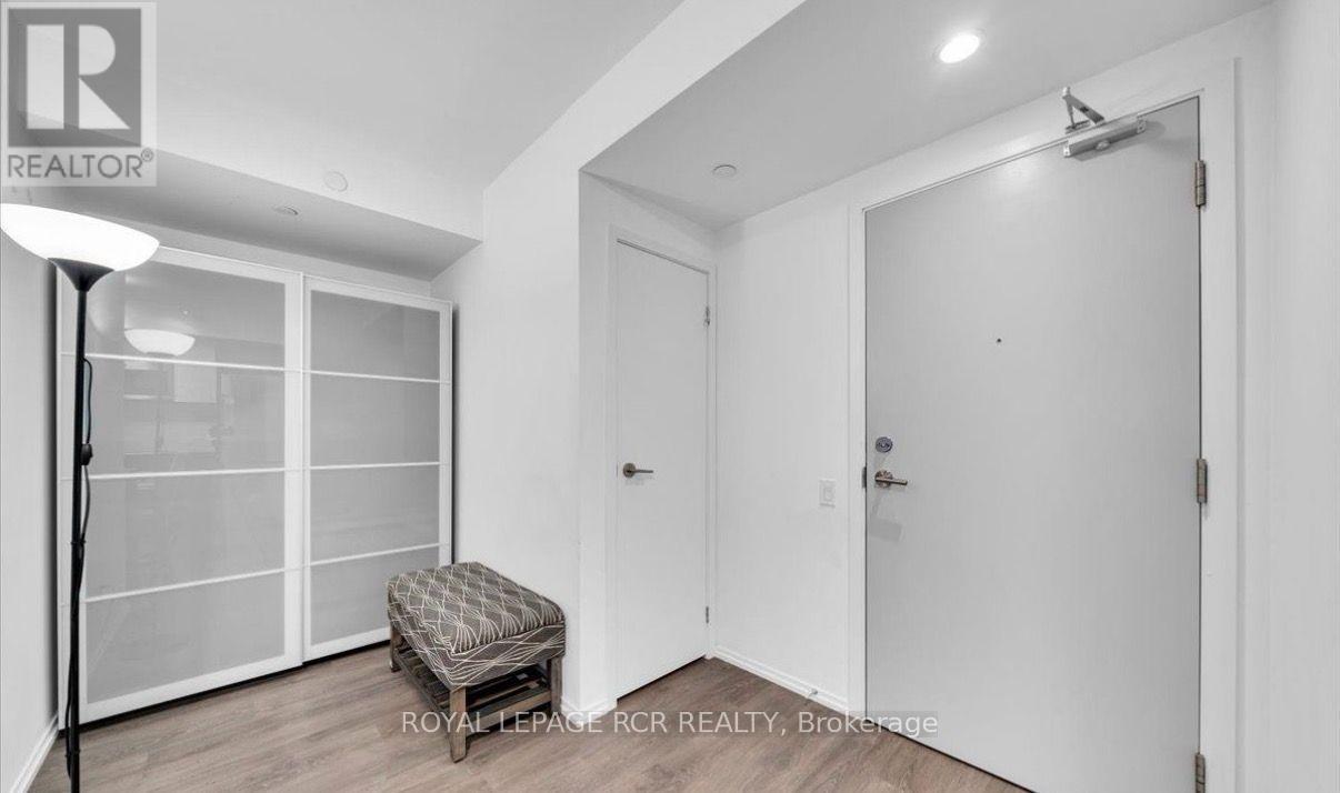 2307 - 68 Shuter Street, Toronto, Ontario  M5B 1B4 - Photo 3 - C13707150