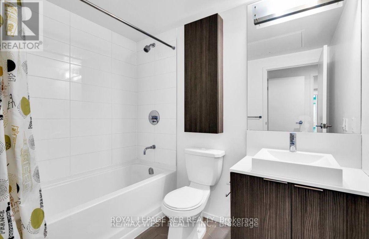 2307 - 68 Shuter Street, Toronto, Ontario  M5B 1B4 - Photo 7 - C13707150