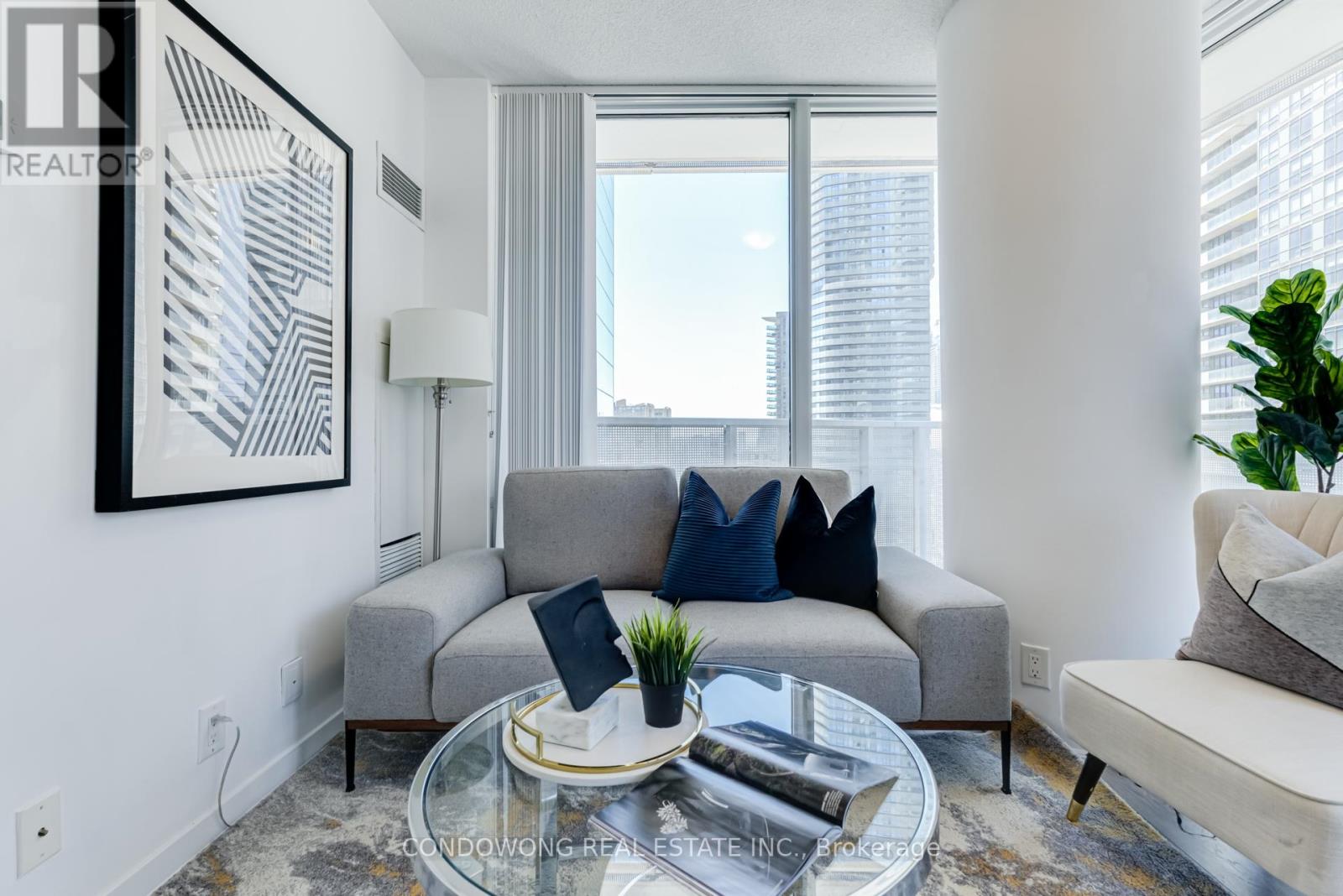 1702 - 100 Harbour Street, Toronto, Ontario  M5J 0B5 - Photo 6 - C13707164