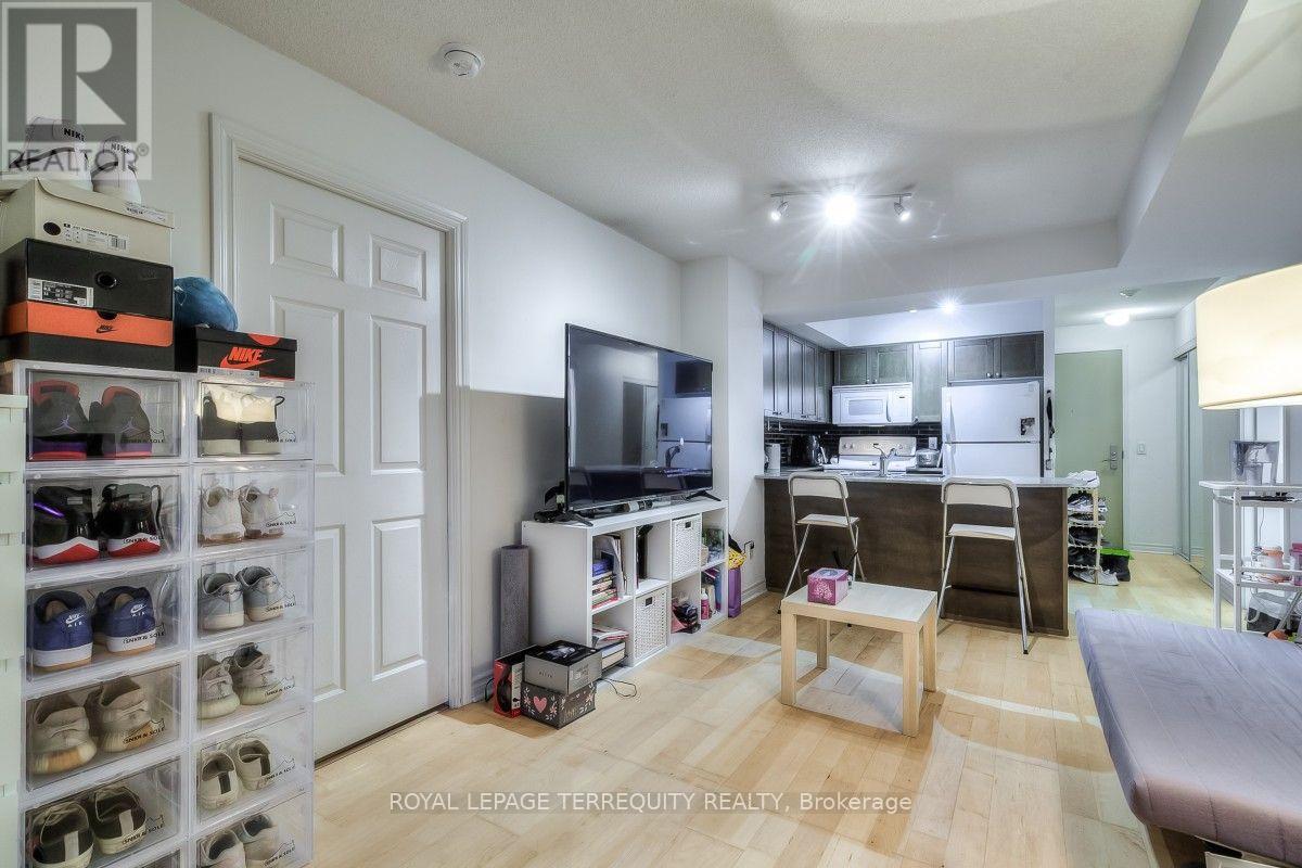 708 - 763 Bay Street, Toronto, Ontario  M5G 2R3 - Photo 16 - C13707182