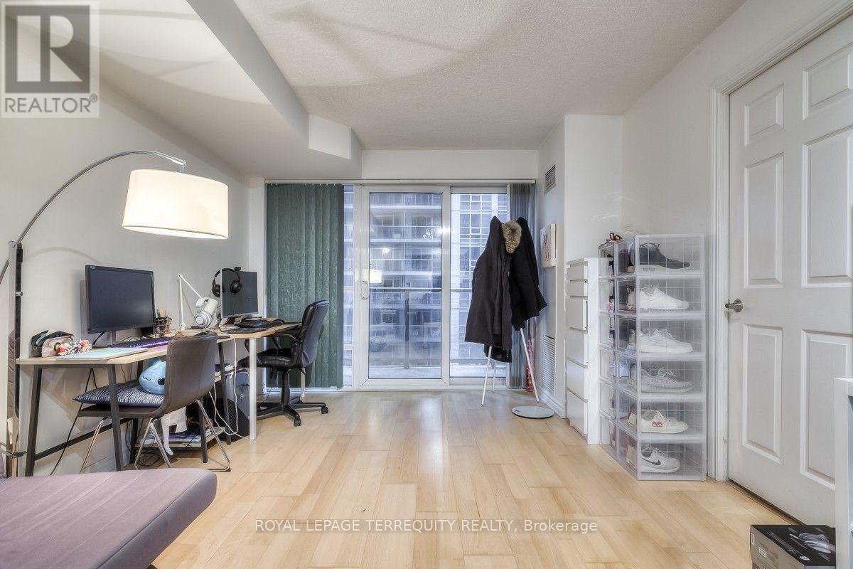 708 - 763 Bay Street, Toronto, Ontario  M5G 2R3 - Photo 18 - C13707182